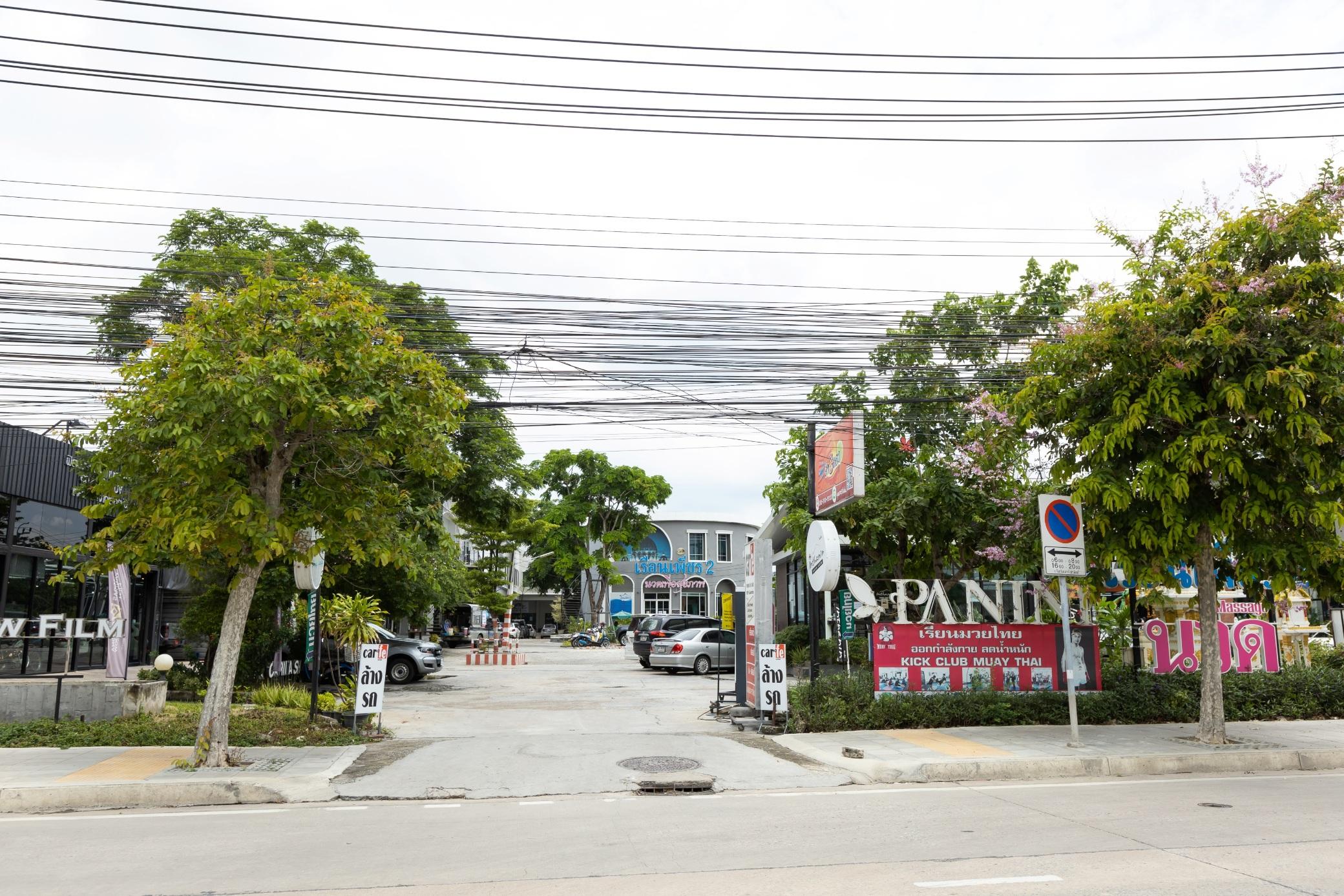 Panini Residence Bangkok Buitenkant foto